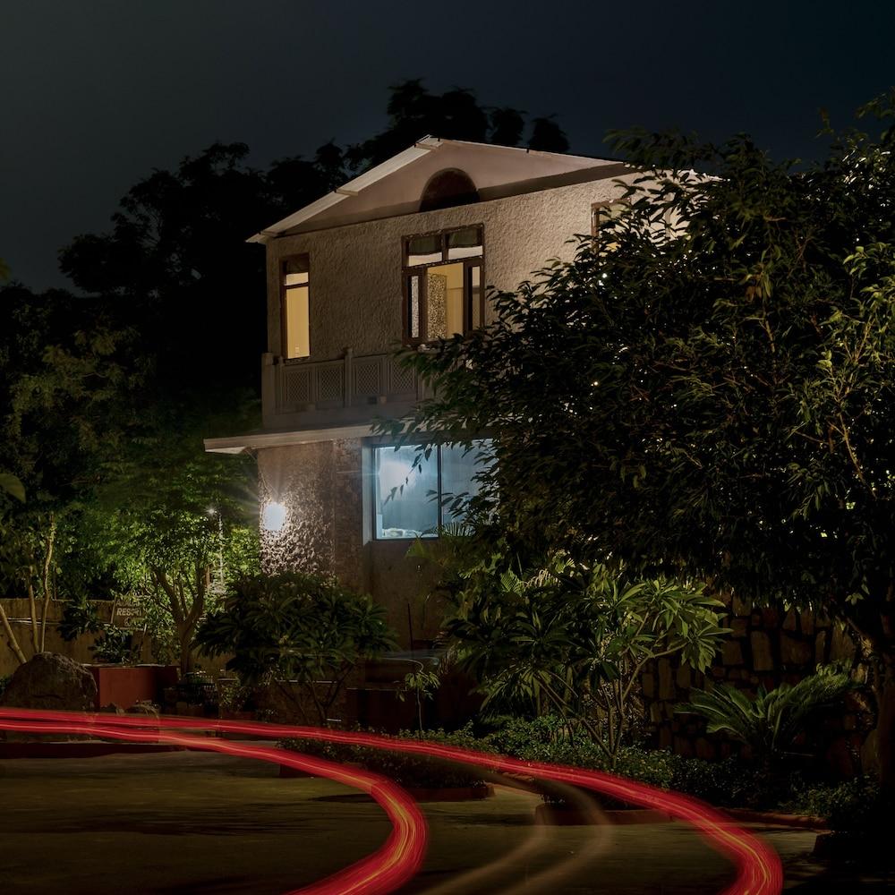 Araliayas Resort & Spa Udaipur Exterior foto