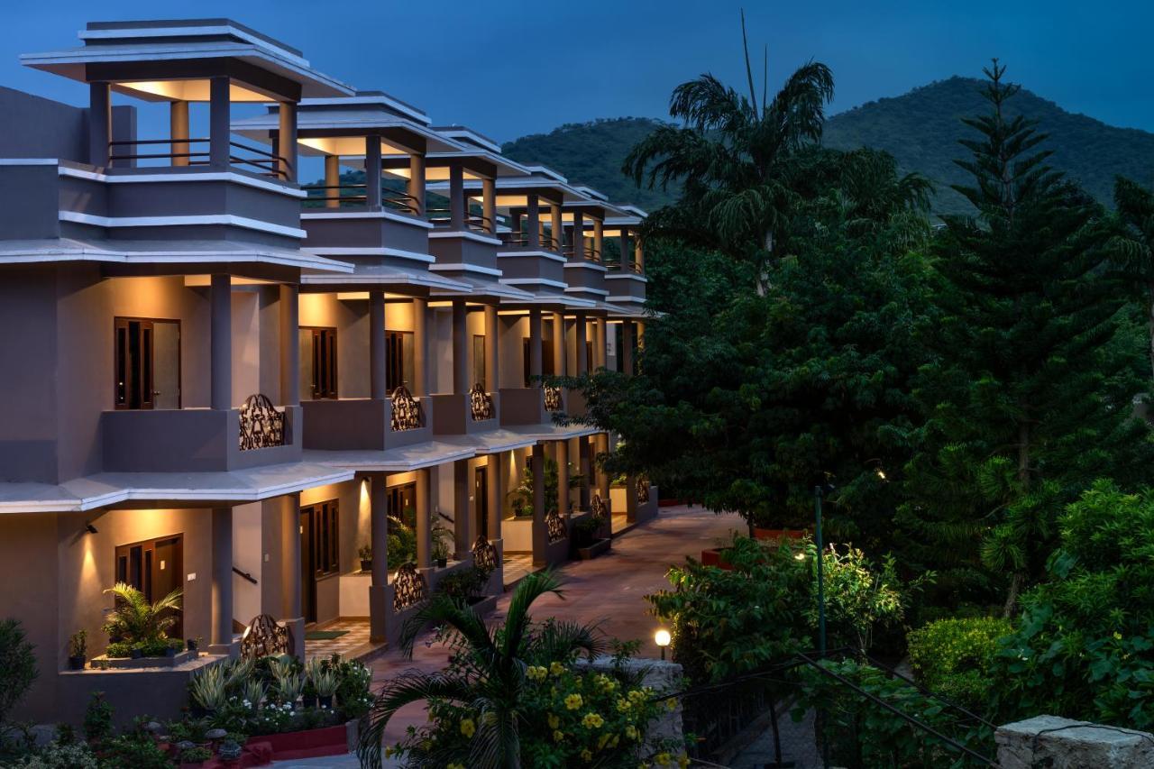 Araliayas Resort & Spa Udaipur Exterior foto